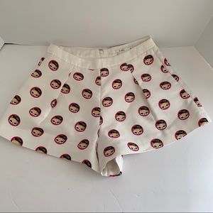 Five Plus Pleated Cat Short White